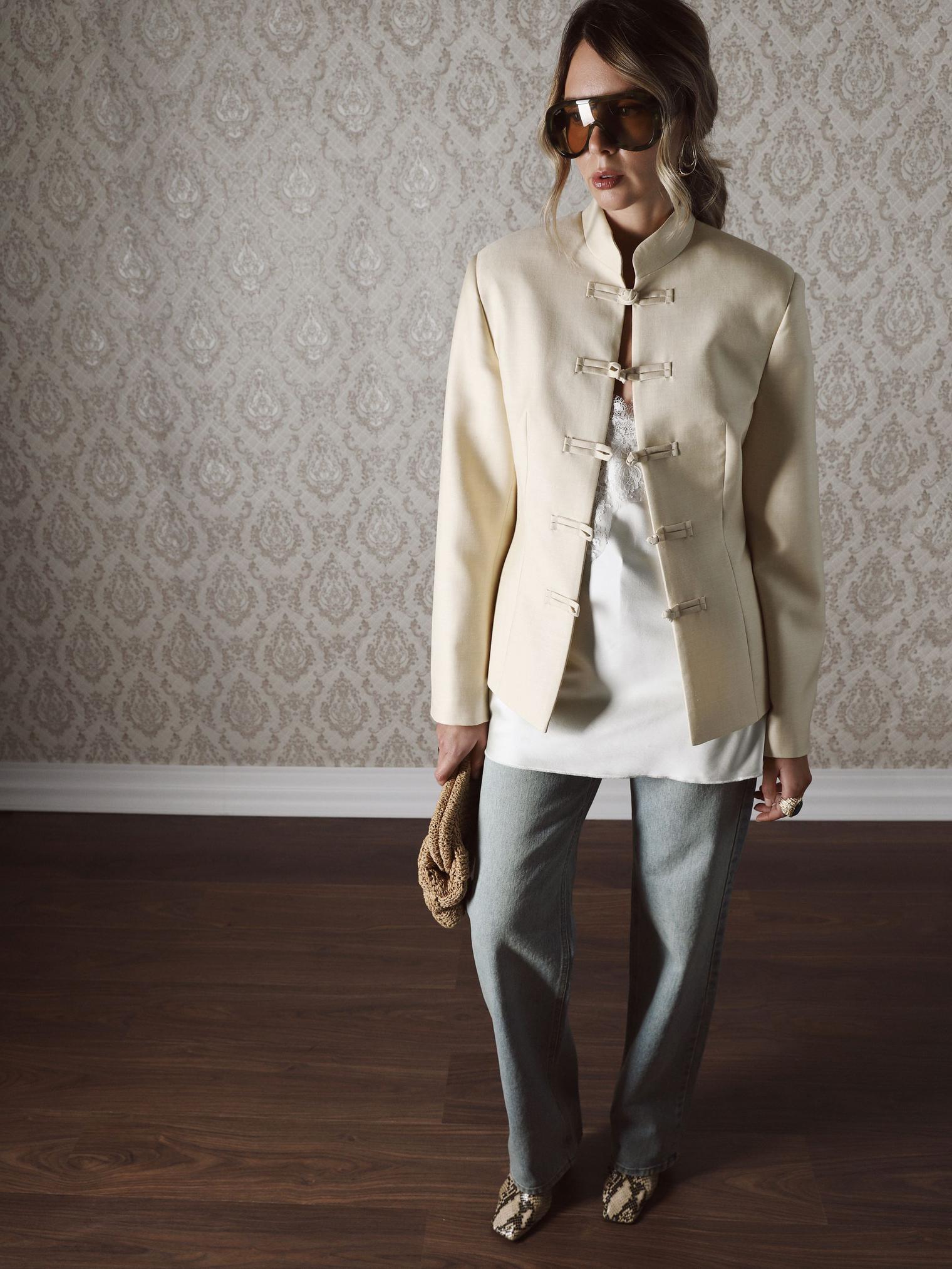 OUTFIT.4