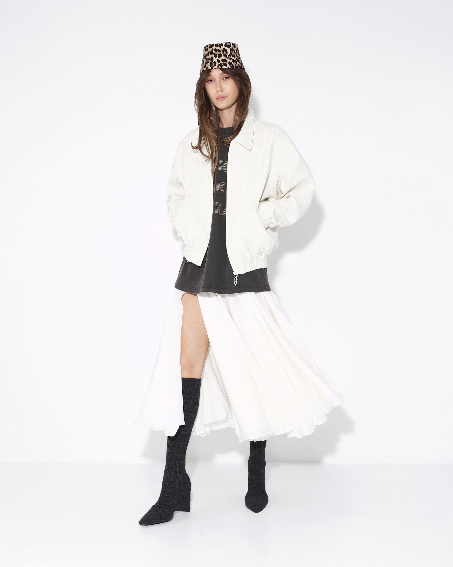 OUTFIT.1